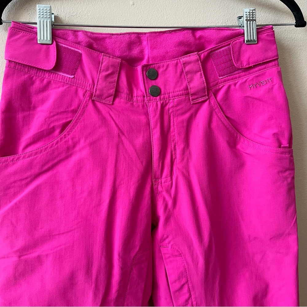 ❤️SOLD❤️ THE NORTH FACE HYVENT SKI SNOW PANTS WOMENS BARBIECORE PINK XS - Picture 2 of 12